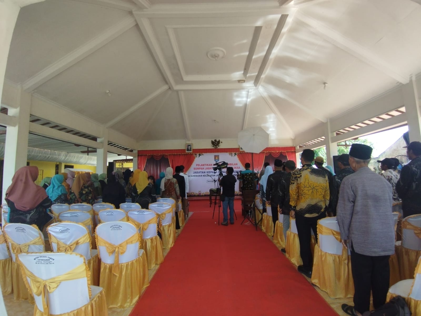 Tiara Aghna Fidelia Resmi Dilantik sebagai Kepala Dusun Ciledung Desa Sumingkir